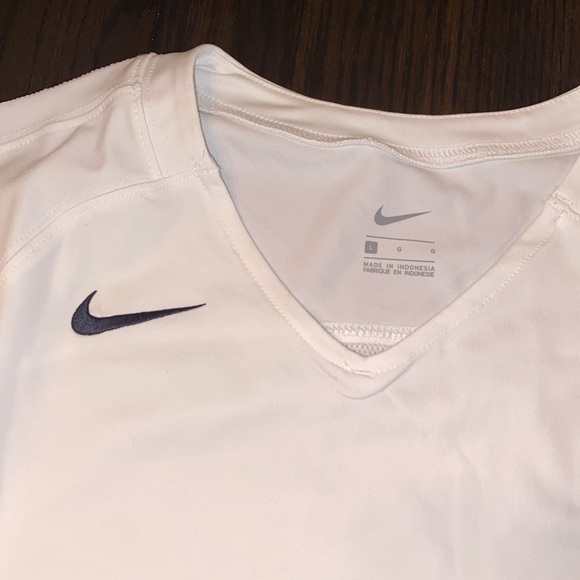 NWT Nike Womens LongSleeve - Picture 5 of 6